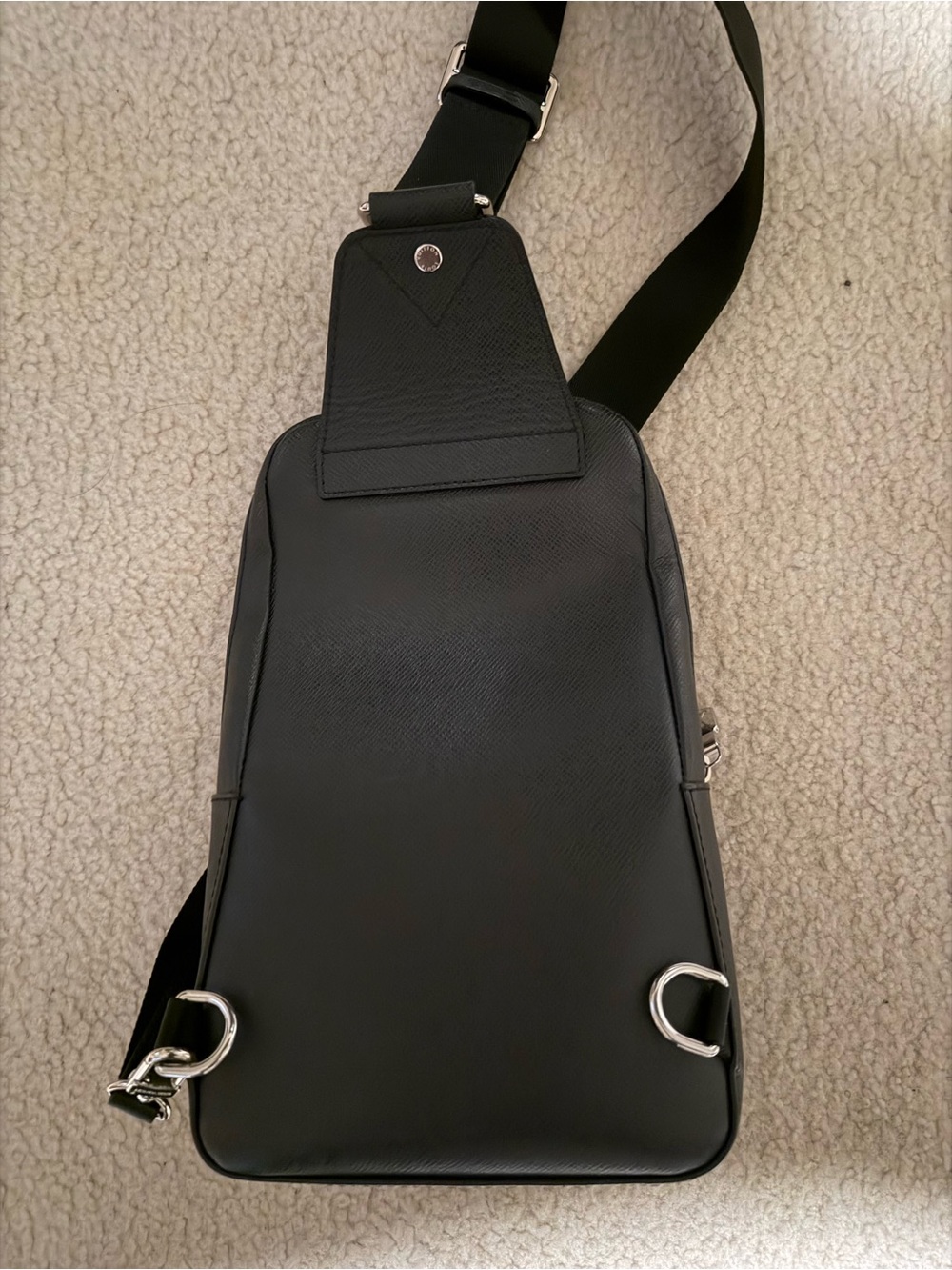 Lv bag Black Leather Sling Belt Bag - Picture 2 of 5